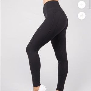 BUFFBUNNY COLLECTION FERRARI LEGGINGS